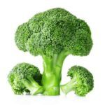 El brócoli ayuda a depurar y aporta varias vitaminas.