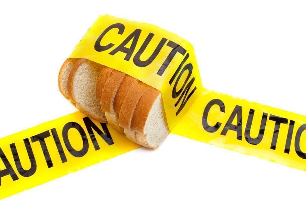 Hay que tener precaución con el pan se puede comer en su justa medida. Adelagar online.Esta lista con los enemigos de tu reto para adelgazar te ayudará a conocer qué alimentos debes comer moderación para no engordar estas fechas. Vino. Calorías vacías. No comer fast food, no es sano ni equilibrado. Compartir la comida es un truco para adelgazar rápido. Combina siempre la caña con algo de proteína. Adelgazar online.Trucos para adelgazar rápido