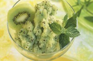 Estos postres Navidad son ricos y sanos, protegen tu dieta y así no coges peso en las fiestas. Sorbete de Kiwi.