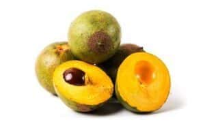 Superalimentos o superfoods de moda. Tienen propiedades antioxidantes y depurativas, refuerzan tus defensas y te mantienen joven como la lúcuma