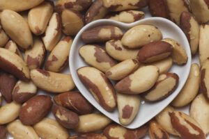 Superalimentos o superfoods de moda. Tienen propiedades antioxidantes y depurativas, refuerzan tus defensas y te mantienen joven como las nueces de brasil