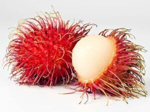 Superalimentos o superfoods de moda. Tienen propiedades antioxidantes y depurativas, refuerzan tus defensas y te mantienen joven como el rambutam
