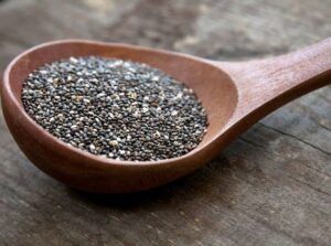 Superalimentos o superfoods de moda. Tienen propiedades antioxidantes y depurativas, refuerzan tus defensas y te mantienen joven como las semillas de chia