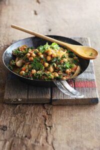 Con estas recetas de potajes tus inviernos serán más cálidos.Consigue tu peso ideal a base de una dieta equilibrada y sana.Potaje de soja blanca vegetariana