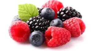 Los frutos rojos son uno de los alimentos antiedad que debes tomar en tu dieta antiaging. Muy ricos en antioxidantes y con un sabor muy intenso y delicioso. Elasticidad del pecho