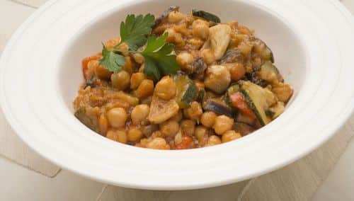 Recetas con proteína vegetal. Garbanzos con verduras