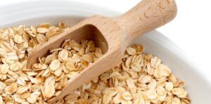 La avena, una de las alternativas al gluten más controvertida. Se siguen haciendo investigaciones para corroborar que es apta para celíacos.