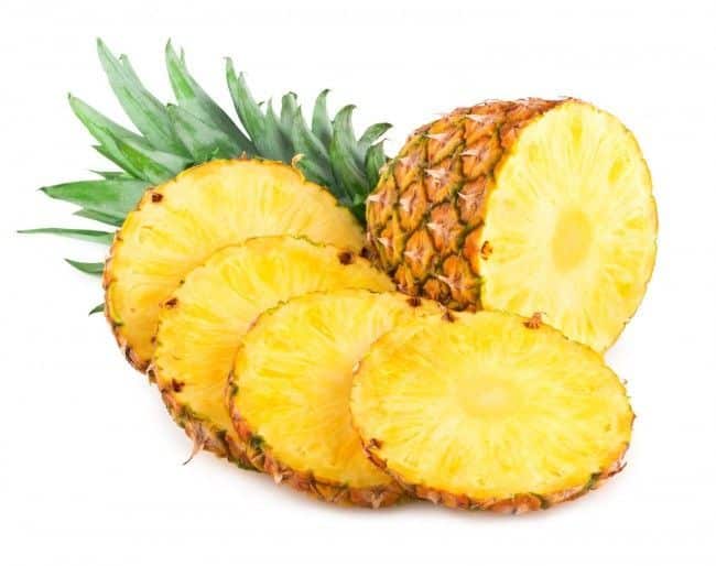 Consume piña y aprovecha sus Polifenoles, para evitar el envejecimiento prematuro.