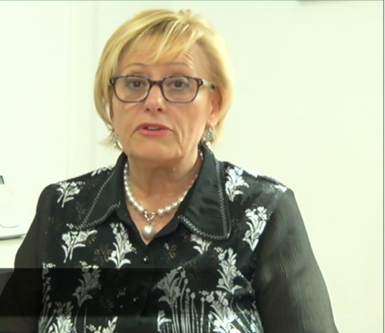Elvira Moreno