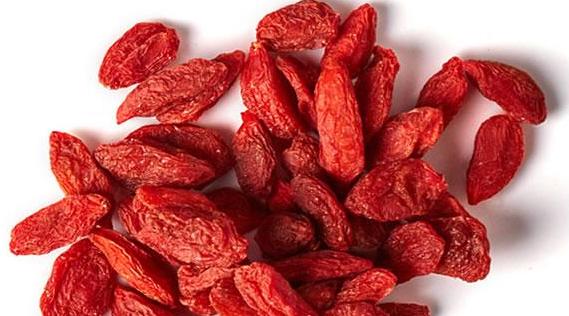Frutas exóticas que seguramente desconocías y que puedes añadir a tu dieta diaria. Bayas de goji