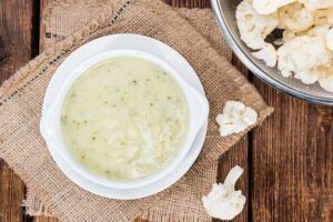 Recetas sanas para invierno. Crema de coliflor con queso